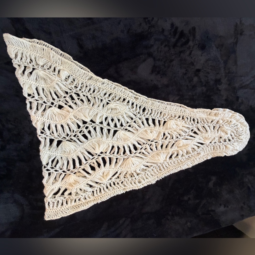 Vintage handmade crochet shawl wrap ivory cream OS - Picture 6 of 9